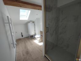 Magnifique appartement de 50 m2 au sol entiérement renové a neuf