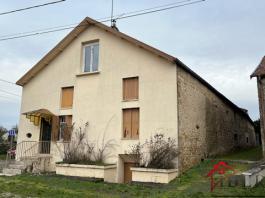 ferme de type f5 de 97 m2 habitables avec ses granges sur un