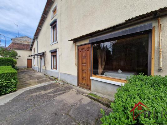 maison a rafraichir, ancienne épicerie