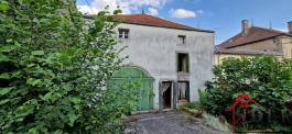 Maison ancienne avec vues superbes dans un village renaissan