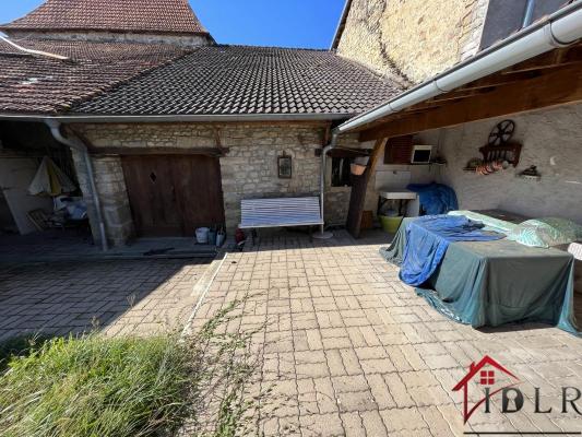 Maison de caractère de type f4, 110m2 habitables sur un terr