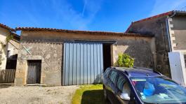 Maison Jousse  80 m2 avec grange attenante