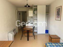 Location - Appartement - 1 pièce + cuisine - 19 m² - 465 €/mois