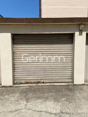 Location - Garage - 15 m² - 85 €/mois C.C - GRENOBLE - 8 rue