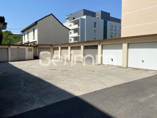 Location - Garage - 15 m² - 85 €/mois C.C - GRENOBLE - 8 rue