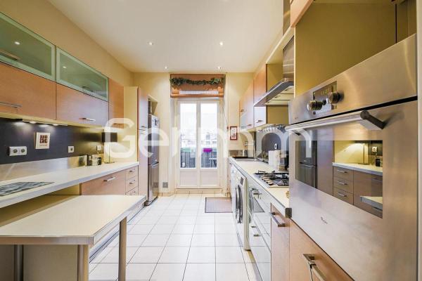 Vente - Appartement - 3 pièces + cuisine - 78 m² - 219 000 € -