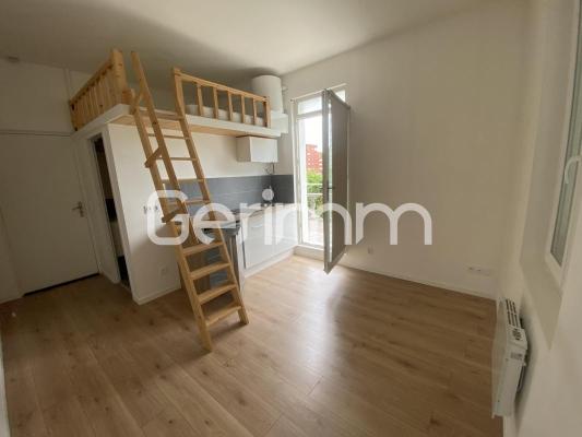 Location - Appartement - Studio - 15 m² - 422 €/mois C.C -