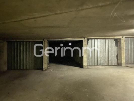 Location - Garage - 12 m² - 121 €/mois C.C - GRENOBLE - 20 RUE