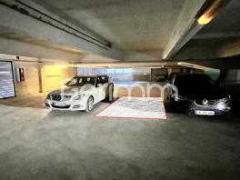 Vente - Emplacement parking couvert - 12 m² - 5 000 € -