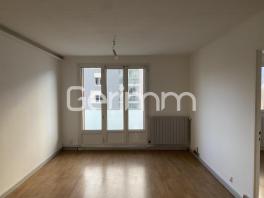 Location - Appartement - 3 pièces + cuisine - 50,30 m² -