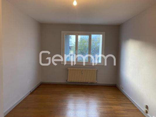 Location - Appartement - 2 pièces + cuisine - 45,66 m² -