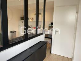 Location - Appartement - 2 pièces + cuisine - 31,66 m² -