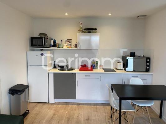 Location - Appartement - 2 pièces + cuisine - 31,66 m² -