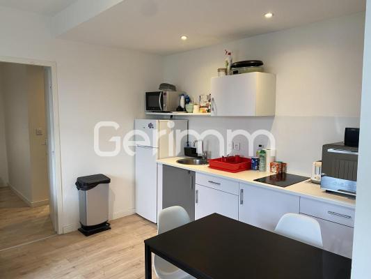 Location - Appartement - 2 pièces + cuisine - 31,66 m² -