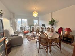 Vente - Appartement - 4 pièces + cuisine - 84 m² - 315 000 € -