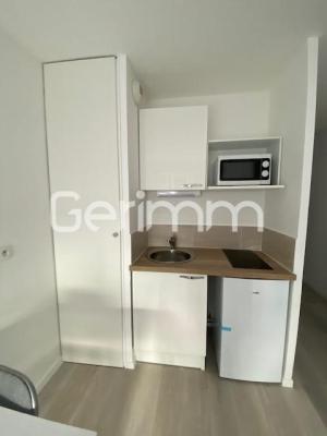 Location - Appartement - Studio - 18,40 m² - 480 €/mois C.C -