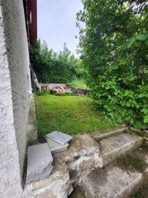 MAISON AVEC JARDIN ET GARAGE EN PLEINE NATURE