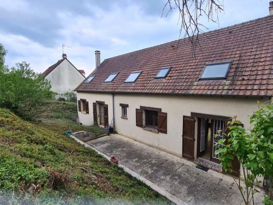 MAISON de 190M² Rénovée avec TERRASSE et JARDIN