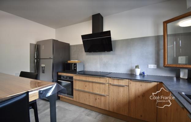 Appartement traversant  5 Pièces de 110m2  sur la commune l