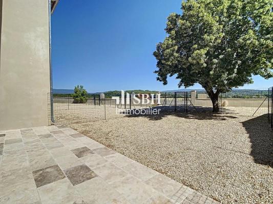 Appartement Rénové au Premier Étage d'un Mas Traditionnel avec Terrasse et petite parcelle agricole