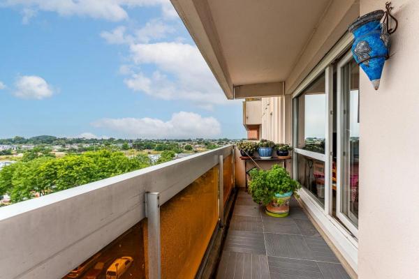 Appartement T3 lumineux avec balcon et vue dégagée