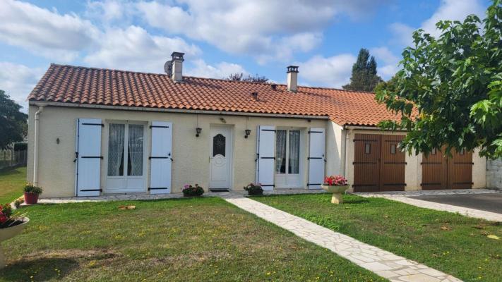 Pavillon de plain-pied, deux chambres et grand jardin