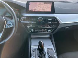 BMW 520d (G31) TOURING 520DA XDRIVE 190 LOUNGE