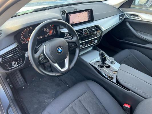 BMW 520d (G31) TOURING 520DA XDRIVE 190 LOUNGE