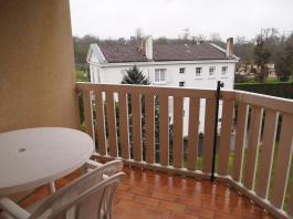 Appartement à louer à Barbotan avec terrasse couverte