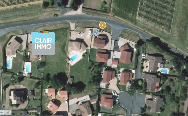 A CHARNAY-LES-MACON EN BOURGOGNE TERRAIN A BATIR DE 680 M²