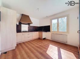 Maison de 176m² avec un terrain de 719m² à LES VANS