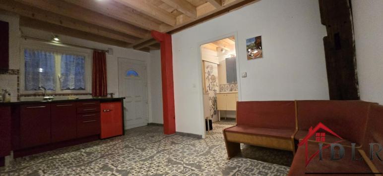 MAISON DE VILLAGE A VENDRE PROCHE SANCEY