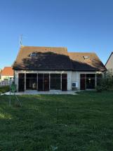 Maison Familiale Lumineuse avec Jardin et Terrasse