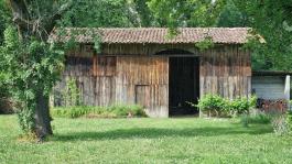 Maison Propriété et appartements sur  2.5 hectares