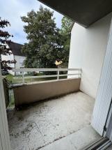 Appartement F3 avec balcon et parking privé