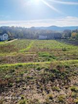 Terrain viabilisé, 1600m² à prosimité du bourg de