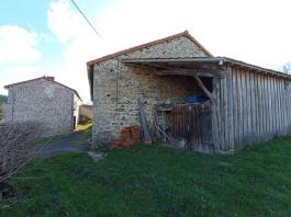 Maison de campagne et sa grande grange !!