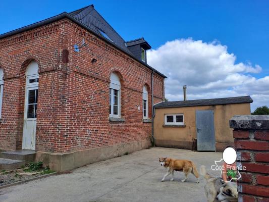 AISNE (02) ERLOY Charmante maison avec garage