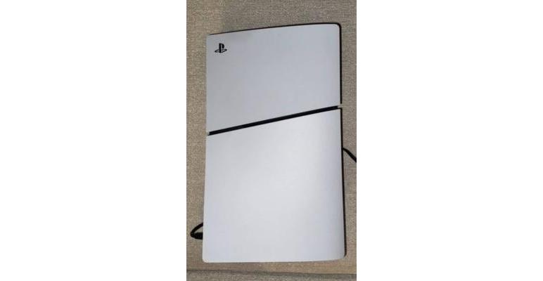 Je vends ma PlayStation 5 Slim (version disque, 1 To).