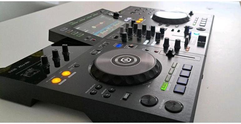 Pioneer XDJ-RR avec alimentation et facture