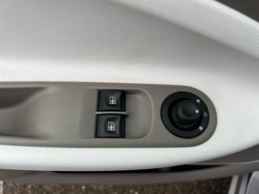 Renault Zoe Q90 ZEN CHARGE RAPIDE 22KWH 88