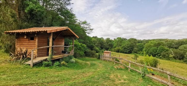 Ensemble De 3 Gîtes et Maison d'habitation Sur 12 Hectares