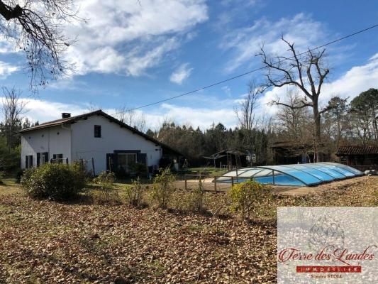 Maison 170 m² avec piscine chauffée sur terrain de 8 953 m²