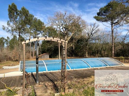 Maison 170 m² avec piscine chauffée sur terrain de 8 953 m²