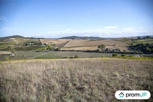 Terrain de 27300m² situé à Limoux