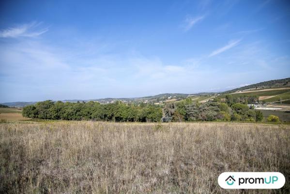 Terrain de 27300m² situé à Limoux