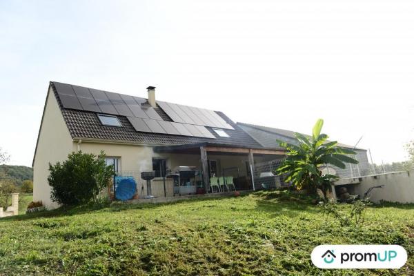 Belle maison contemporaine rénovée avec piscine et terrain