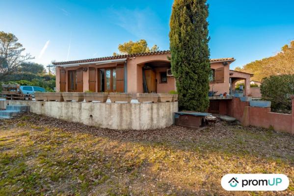 Villa de 185 m2 avec piscine entre mer et Verdon sur terrain de 1479 m2