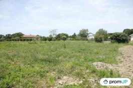 Terrain constructible de 3 445 m2 à Arsague