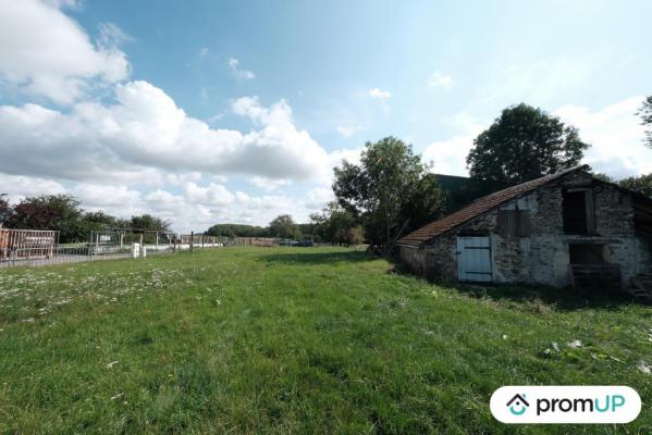 Terrain constructible de 828 m2 à Saint-Léger